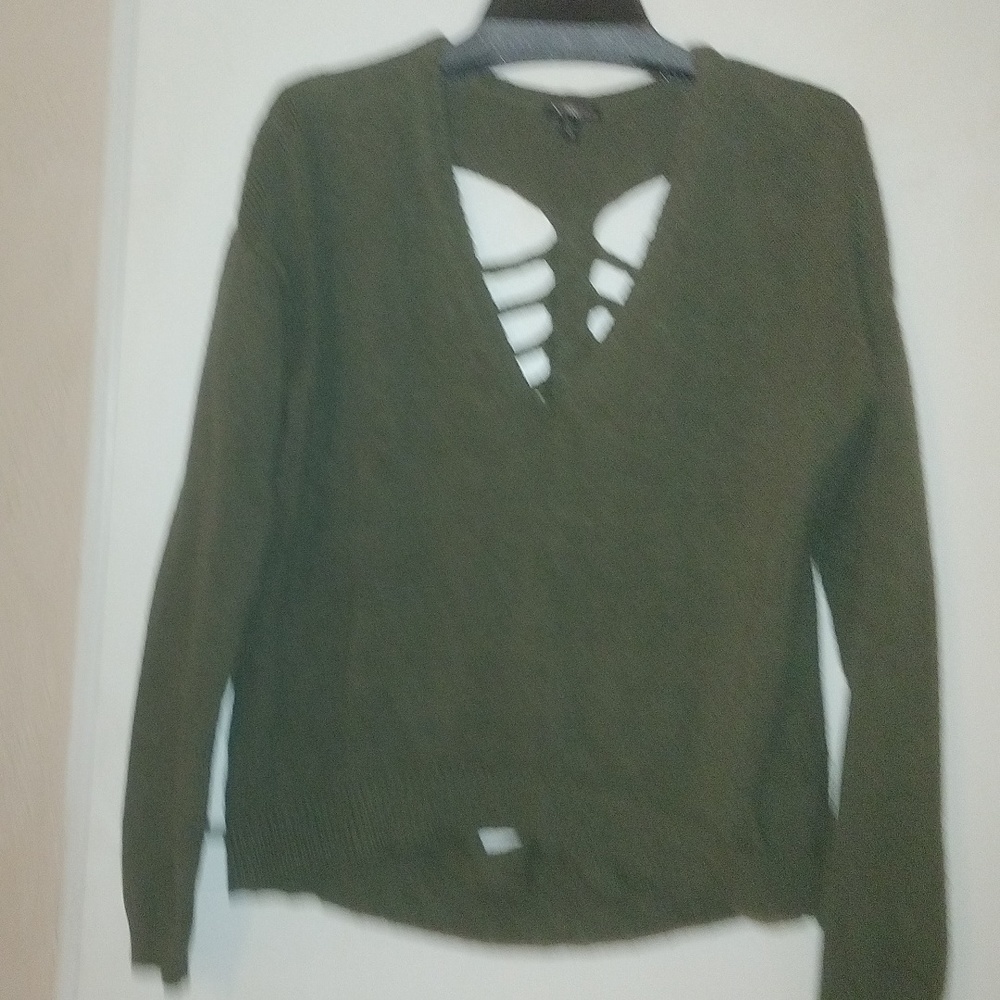 Express Sweater - Picture 2 of 7